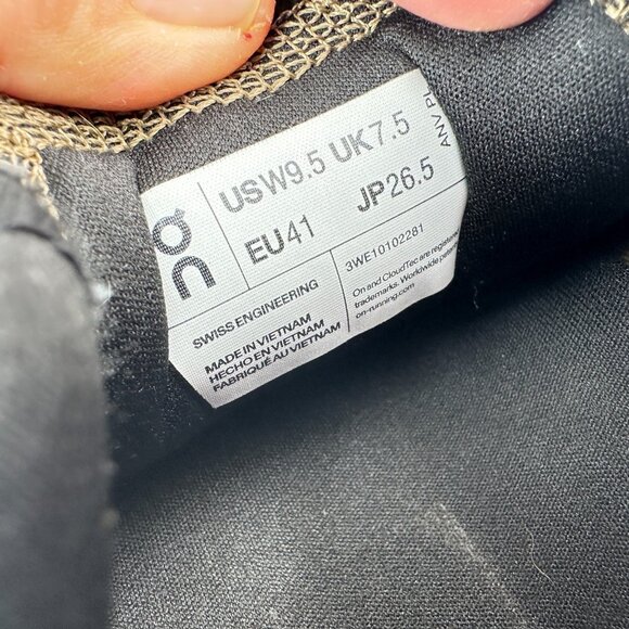 On Cloudsurfer Swiss Engineering Women Size 9.5 3WE10102281 Hunter Ice Shoes - Picture 7 of 11